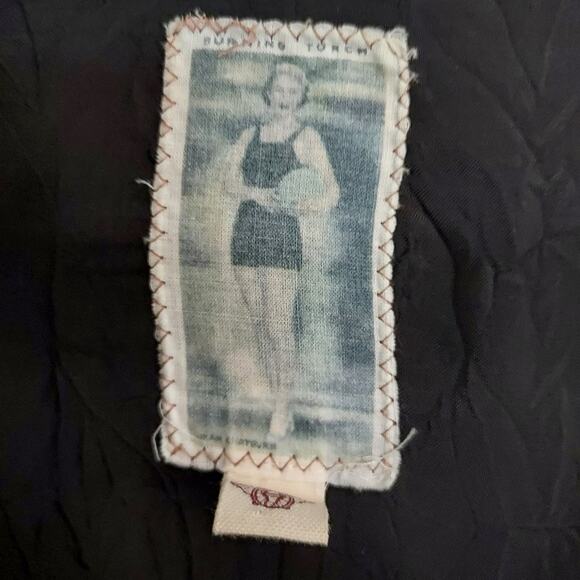 Burning Torch Black Silk Dress w/Lace Trim - Picture 5 of 9